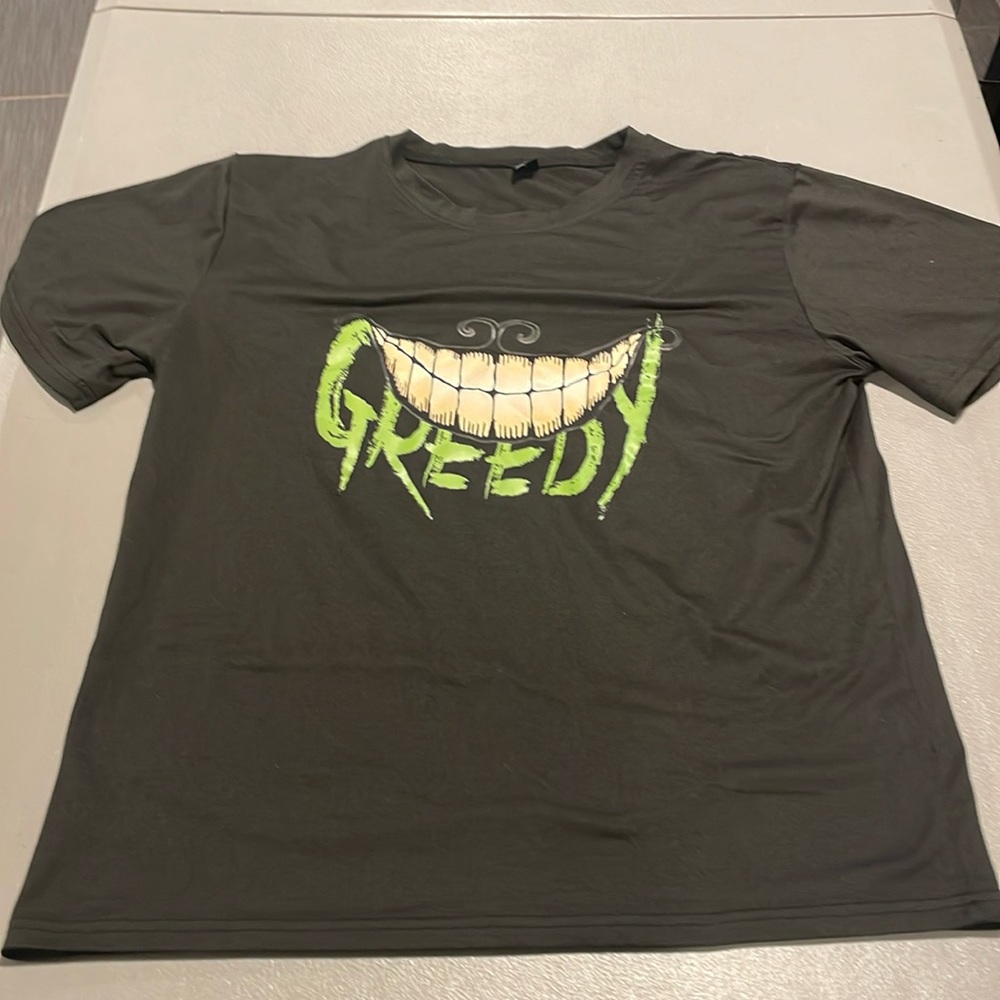 Graphic tee